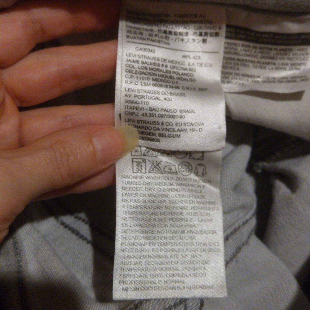 Levi's light gray skinny stretch raw hem cutoff jeans size 27 - Picture 10 of 12